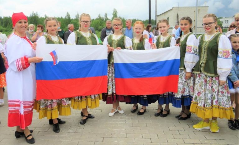 denrossiiesinka150621