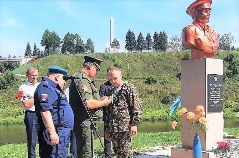 niktokromenas030822
