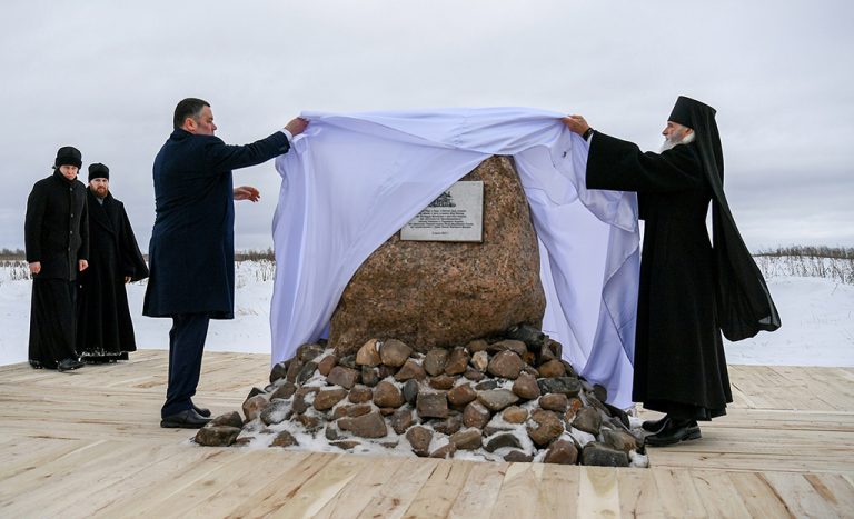 osvyashenie_kamnya030323